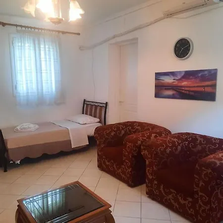 Cozy House For 5 Persons At Vougiato Zakinthos * Makhairádhon