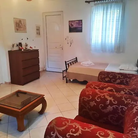 Cozy House For 5 Persons At Vougiato Zakinthos Μαχαιράδο